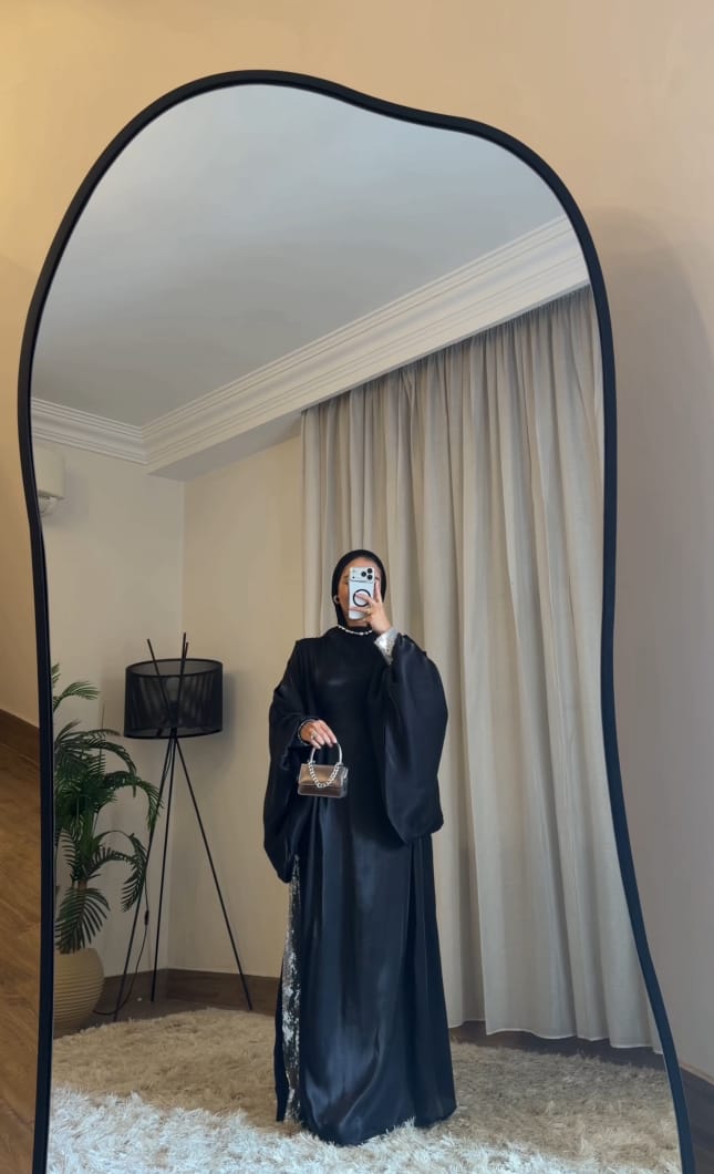 Majesté – The Iconic Kaftan black🖤