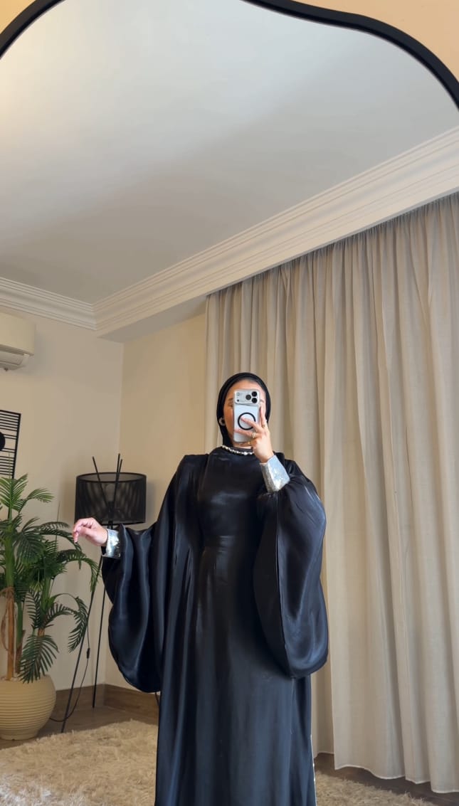 Majesté – The Iconic Kaftan black🖤